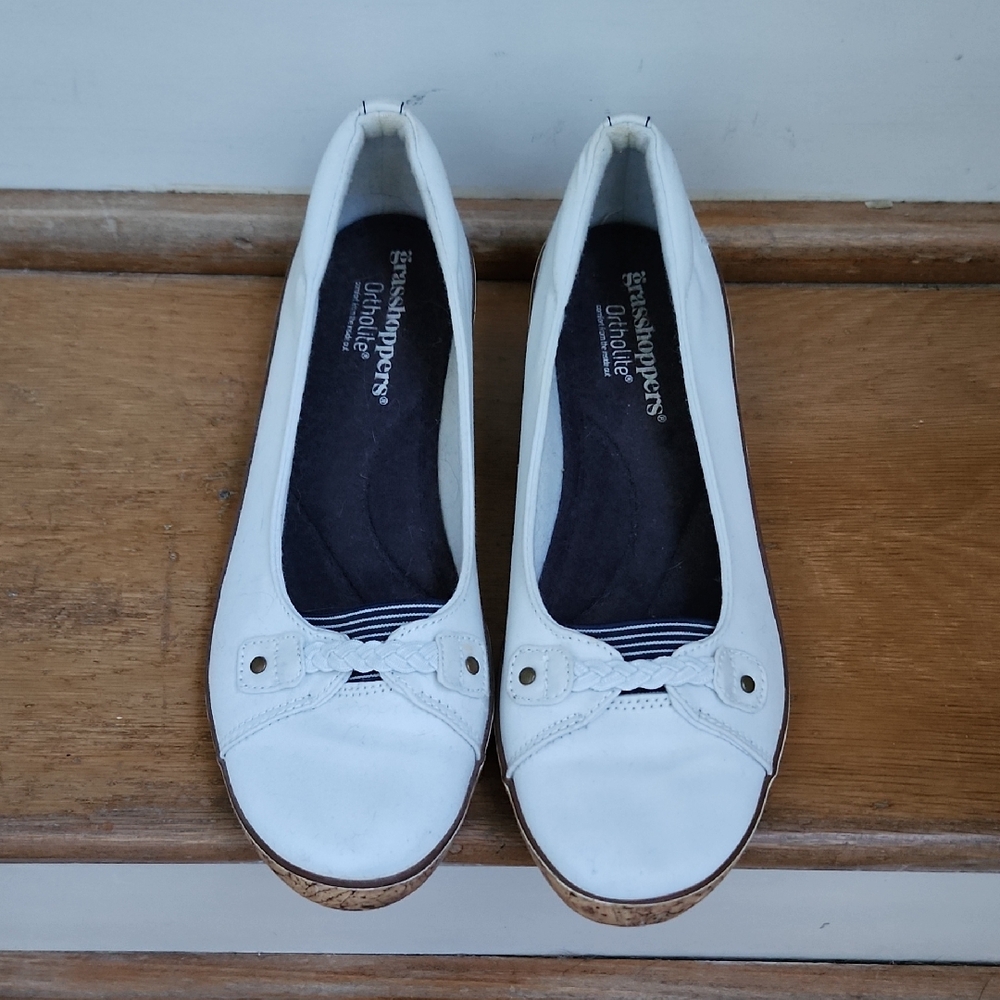 Grasshoppers White Flats with Blue and White Stripe Detail